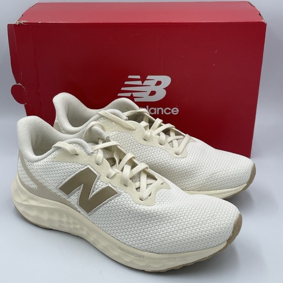 New Balance Shoes - New Balance Fresh Foam Arishi v4 Running Shoes Beige Womens‎ size 9 WARISRA4